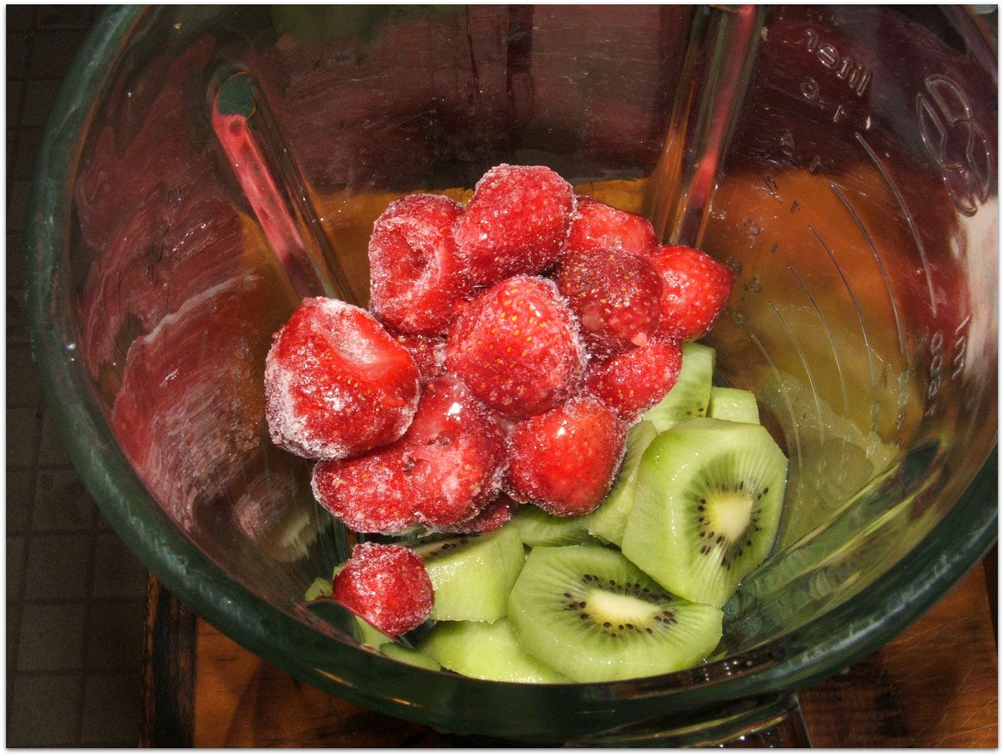 Frozen Strawberry & Kiwi-Banana Smoothie by Angie Ouellette-Tower photo 003_zpsabf4dfd3.jpg
