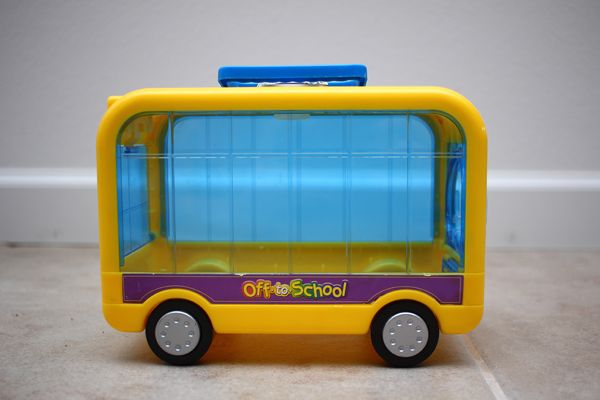 Crittertrail%20Off%20To%20School%20Bus_w