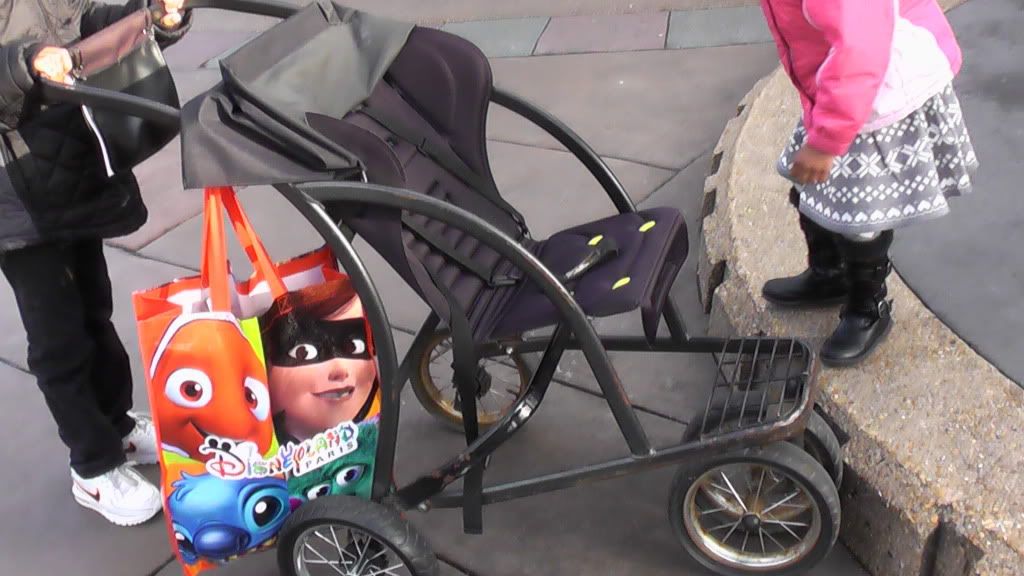 disneyland paris pushchair hire