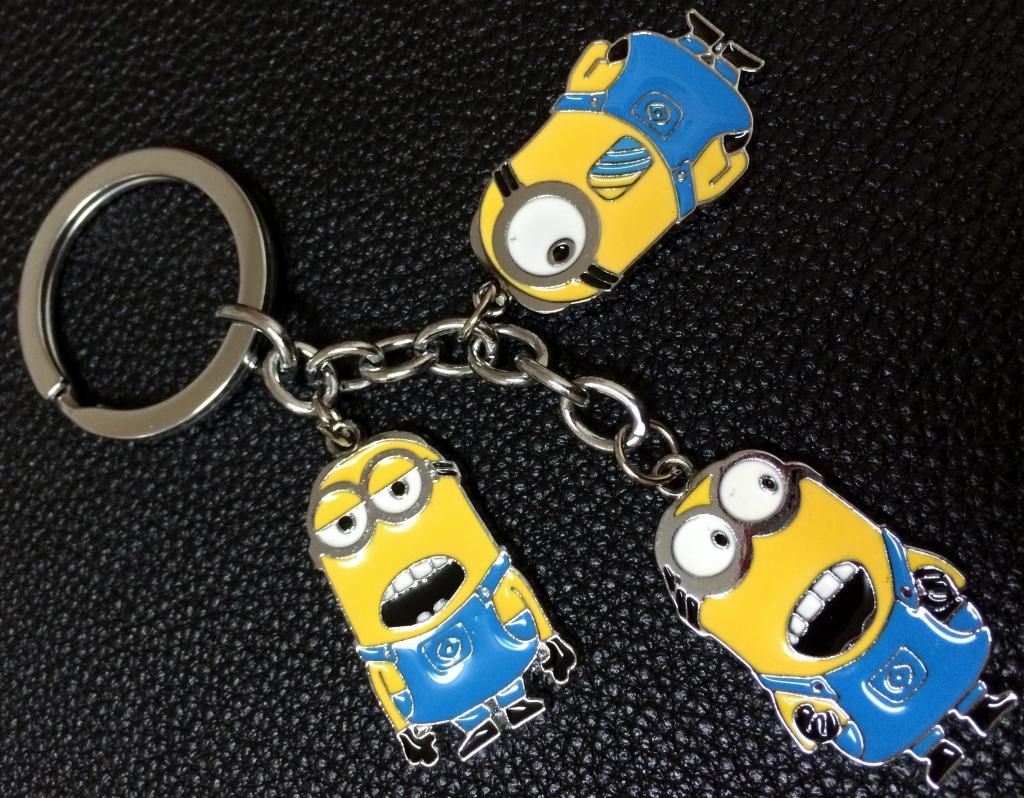 despicable me unicorn keychain