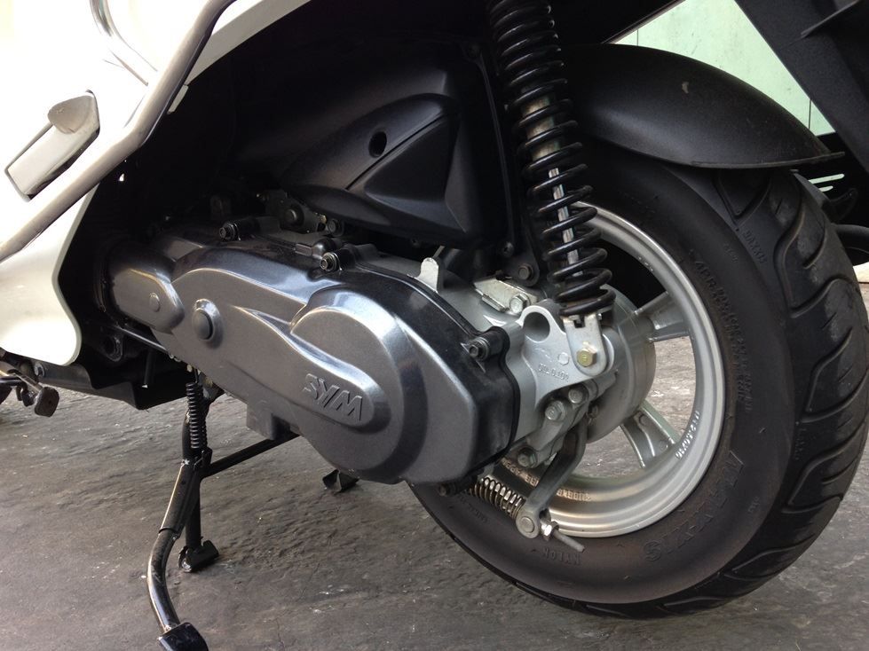 Bán Atila Alizabeth Fi màu trắng cuối 2011 - 3