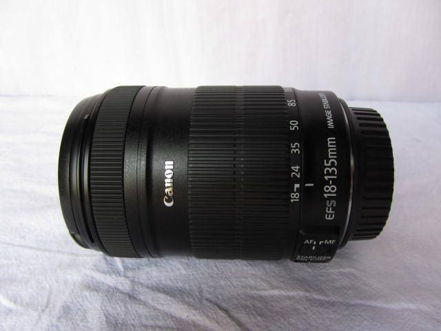 lens Canon 24-105mm F4L, 17-40mm F4L, 18-135mm, Flash Canon 430EX II, 540 EZ, 220 EX - 2