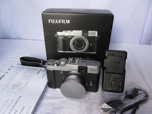 FUJIFILM X20, fullbox , nguyên zin.