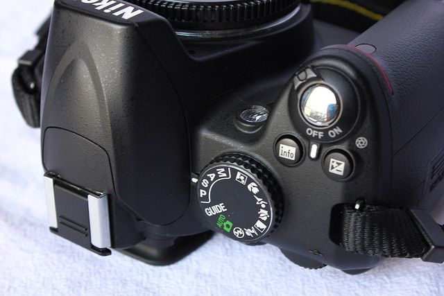 Nikon D3000 kit 18-55mm VR + Nikon D5000 Kit 18-55mm VR + Nikon D7000 kit 18-105mm VR - 2