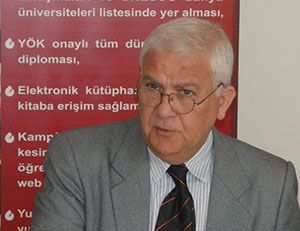Prof.Dr. Mustafa Camgöz’ün Kanseri Durduran Buluşu!
