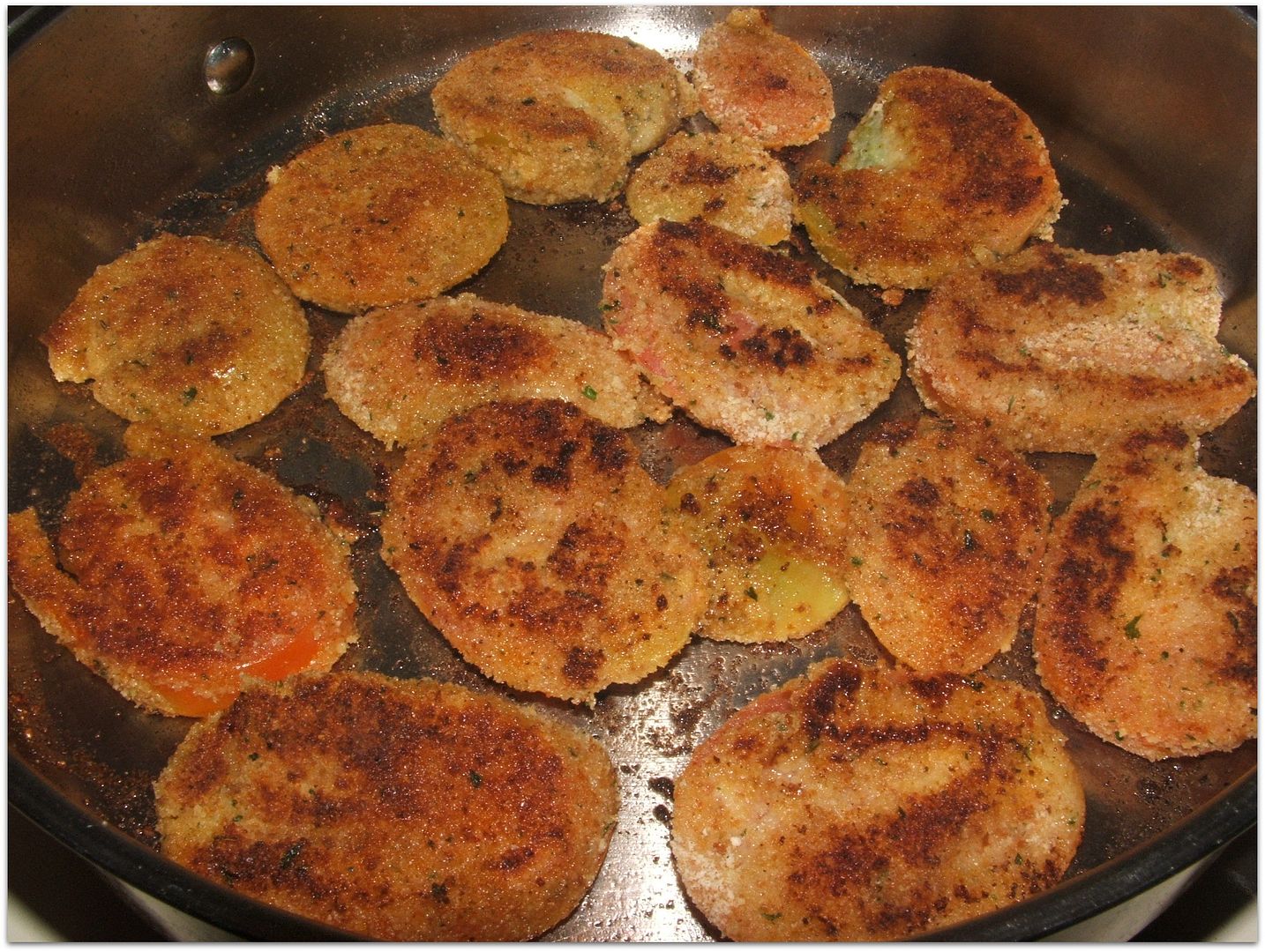 Green Fried Tomatoes by Angie Ouellette-Tower for godsgrowinggarden.com photo 004_zps4b68a81e.jpg