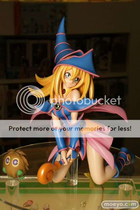 Yugioh Dark Magician Girl Figure PVC 1/7 Presell